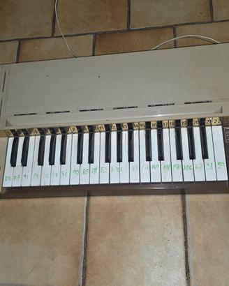 pianoforte  bontempi modello b9 