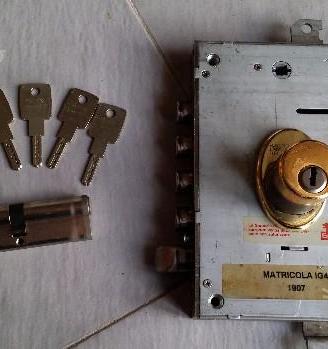 Serratura per porta blindata