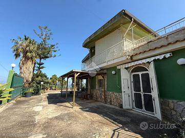 VILLA SINGOLA A ALTAVILLA MILICIA