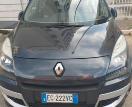 RENAULT Scénic 3ª serie - 2011