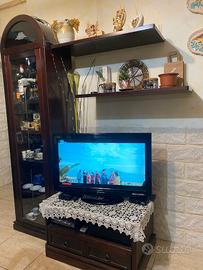 Parete attrezzata con cantinetta