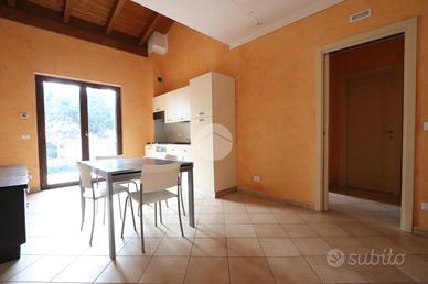 3 LOCALI A TORTORETO