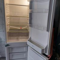 FRIGO AD INCASSO GRANDE COME NUOVO 