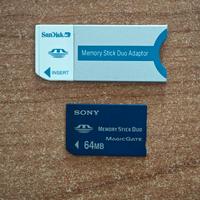 Memory Stick Pro Duo 64 Mb Sony con adattatore