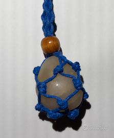 collana in corda con quarzo