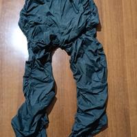 Top e pantalone verdi scuro