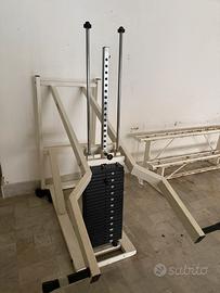 Attrezzi palestra peck deck pectoral