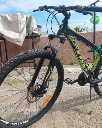 Mountain bike Scott 