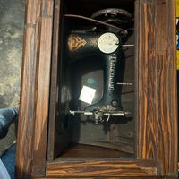 Macchina da cucire NAUMANN a pedali