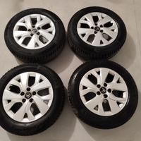 Gomme auto invernali Continental 205/60 R 16H XL e