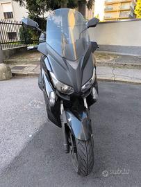 Yamaha xmax 400 ABS coprigambe coprimano bauletto