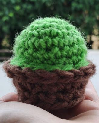 Piantine e baby-yoda all'iuncinetto
