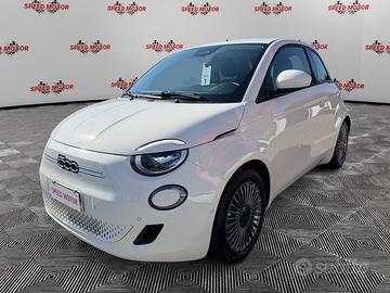 FIAT 500 500e 42 kWh Icon, RETROCAMERA, SENSORI!