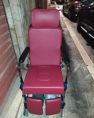 Sedia a rotelle per disabili o anziani