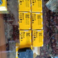 vimar idea grigio n7 pz. 15150 e n1 pz. 15140