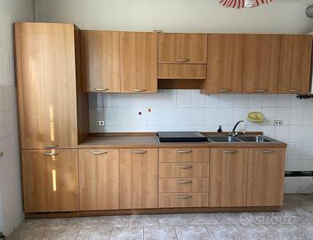 Cucina in legno.