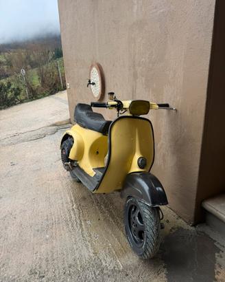 Vespa 50