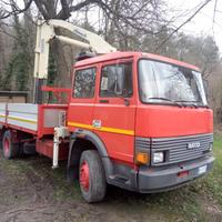 Autocarro Fiat Iveco 135-17 da riparare