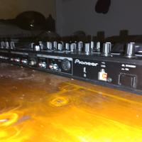 Pioneer DDJ-SX – Console DJ professionale