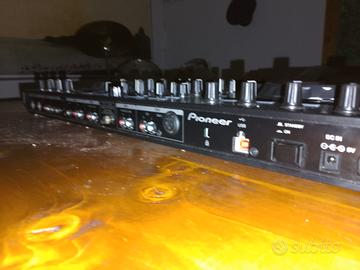 Pioneer DDJ-SX – Console DJ professionale