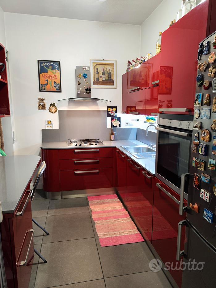 Regalo Mobili Usati Cerco Divano Letto Usato In Regalo Divani