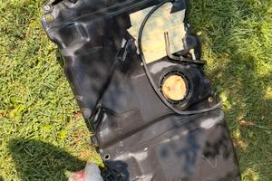 Serbatoio clio 1.8 16v