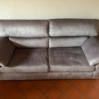 Divano tre posti