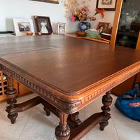 Tavolo antico in legno massello restaurato