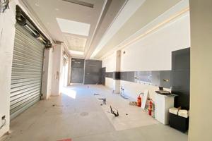 Locale 100MQ Pressi Chiesa San Pio X - FL308