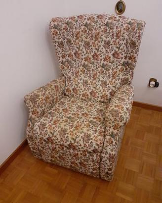 Poltrona ortopedica elettrica alzapersona