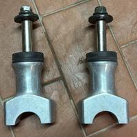 Coppia di handlebar risers (riser manubrio) Honda