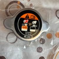 Tappo vaschettaliquido refrig.  per abarth 124