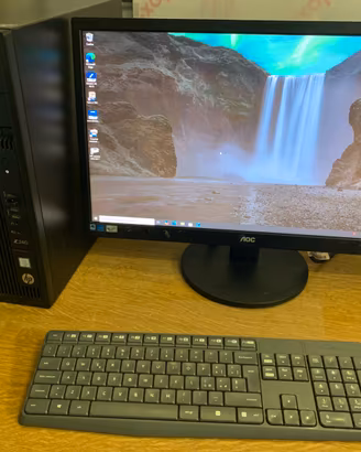 Desktop HP Z240 SSD 1TB  postazione completa