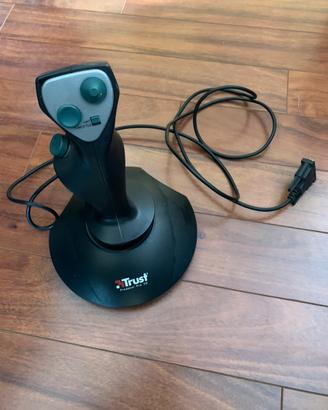 Joystick Trust predator 3D