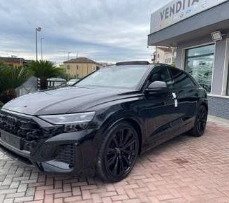 Nuova Audi Q8 S line 2024 per ricambio