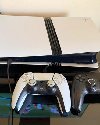 Sony ps5 Pro 2 tera con doppio pad 