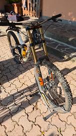 bici bike dh downhill fox kaschimaohlins ttx