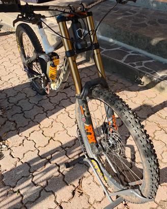 bici bike dh downhill fox kaschimaohlins ttx