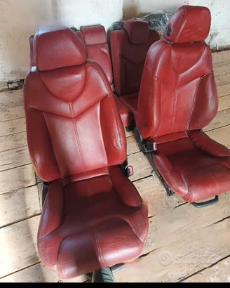 interni in pelle Alfa Romeo GT 