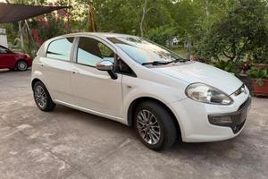 macchina Fiat punto evo
