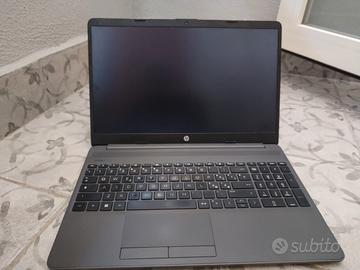 notebook hp i3-1215u=16 giga. 256ssd-win11