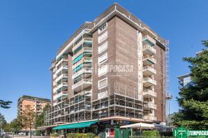 TRE LOCALI IN CENTRO LIBERO SUBITO