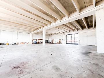 Capannone / Fondo a Olbia