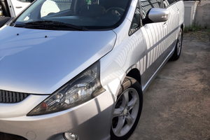 Mitsubishi Grandis