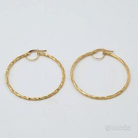 Orecchini a cerchio in oro giallo 18 kt E.107