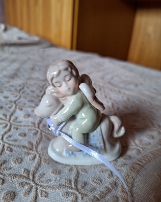 Piccoli angioletti di ceramica