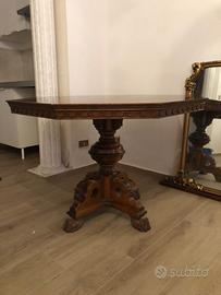 Tavolo anni 70 in noce