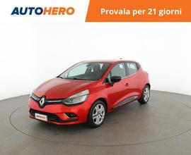 RENAULT Clio VJ68151