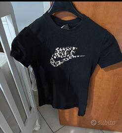 Maglietta donna nike