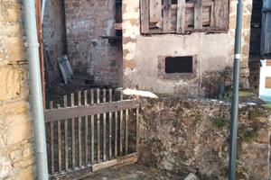 Vecchia stalla a Frisanco